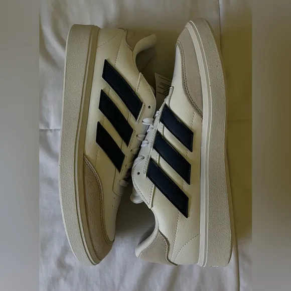 🤍 Adidas Men's Blue and White 🤍