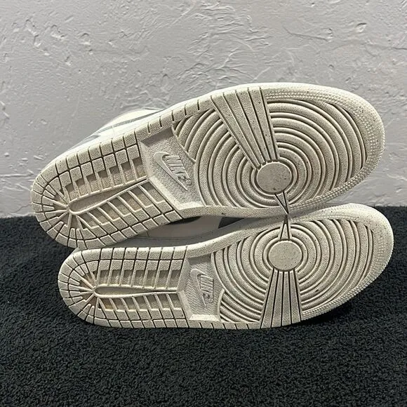 🔥🔥 NIKE AIR JORDAN 1 Retro Low &quot;Lt Steel Grey/Sail/White&quot; Women Sz 10 - EUC