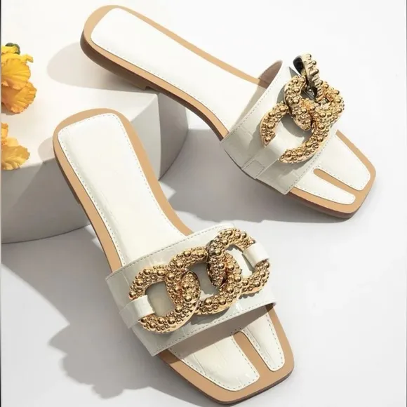 5✨New Euro Style Crocodile Embossed Gold Chain Fashionable Sandals