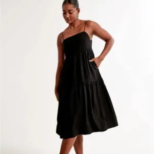 ABERCROMBIE &amp; FITCH Trapeze Tiered Midi Dress Black Sz S {U30}