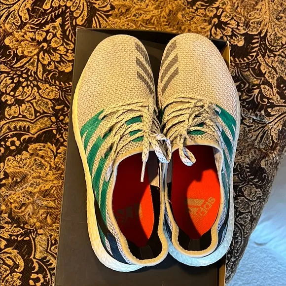 Adidas AM4LDN “London” Running Shoe