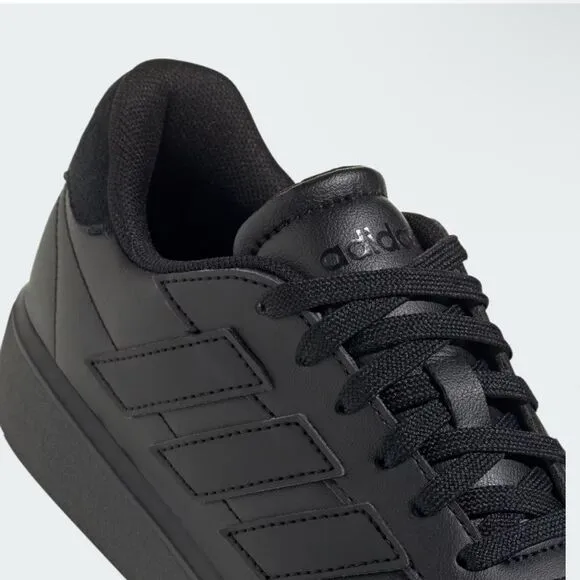 Adidas Courtblock J sneakers- Size 5.5 black
