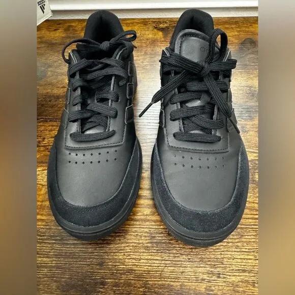 Adidas Courtblock J sneakers- Size 5.5 black