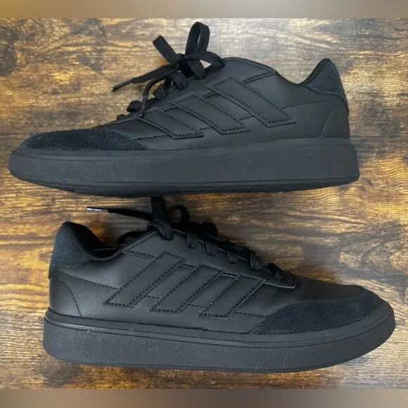 Adidas Courtblock J sneakers- Size 5.5 black