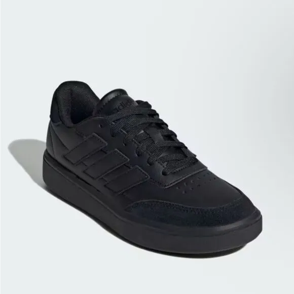 Adidas Courtblock J sneakers- Size 5.5 black