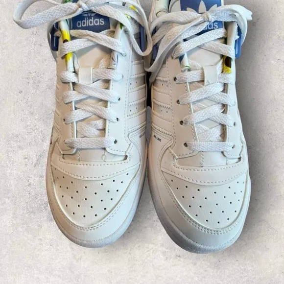 Adidas Originals Forum Low Triple White Size 6 Sneaker Youth Shoe EUC Bee Flora