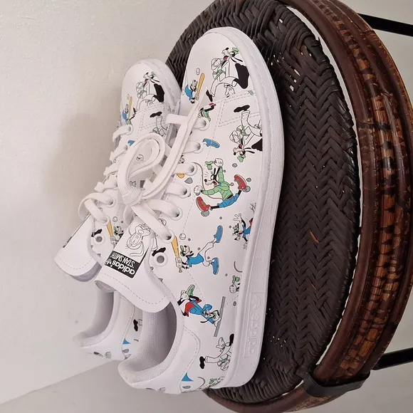 Adidas Originals Stan Smith Disney Goofy Men Size 9 Shoes