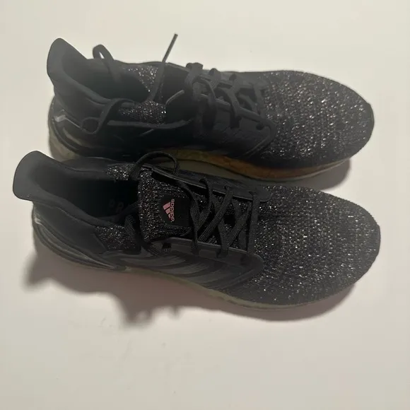 Adidas Primeblue Womens Running Shoes Sneakers black and gold  Size 10.5