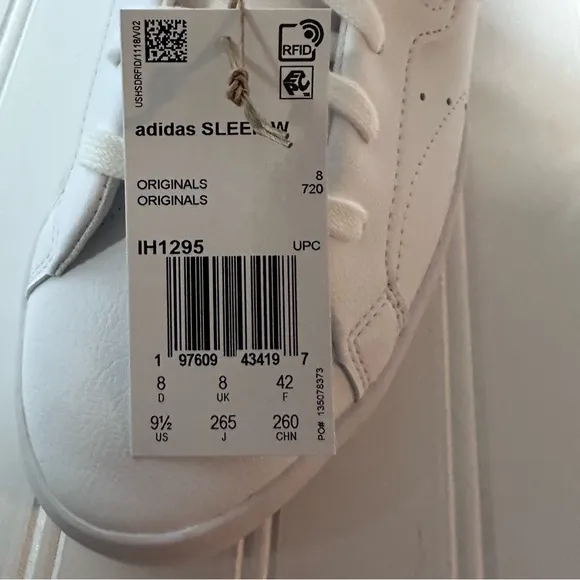Adidas Sleek white leather shoes women’s size 9.5 NWT