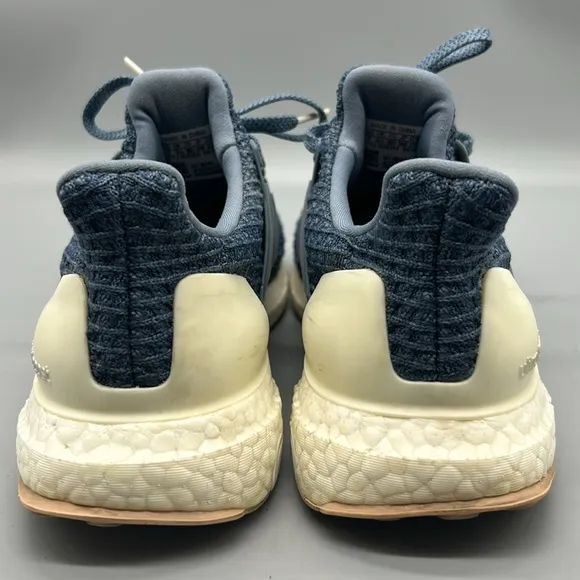 Adidas Ultra Boost sz 7