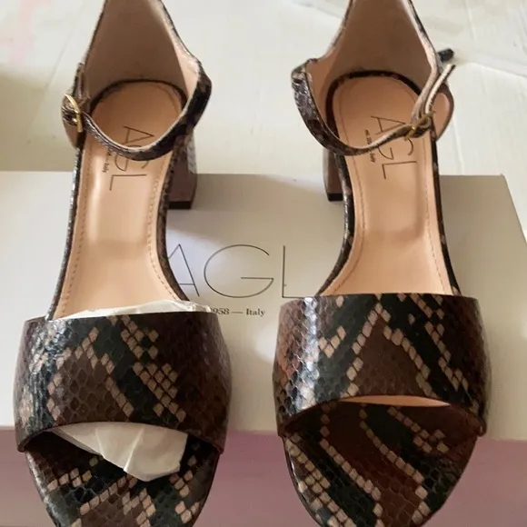 AGL sandal  heeled shoes