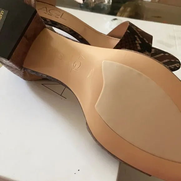 AGL sandal  heeled shoes