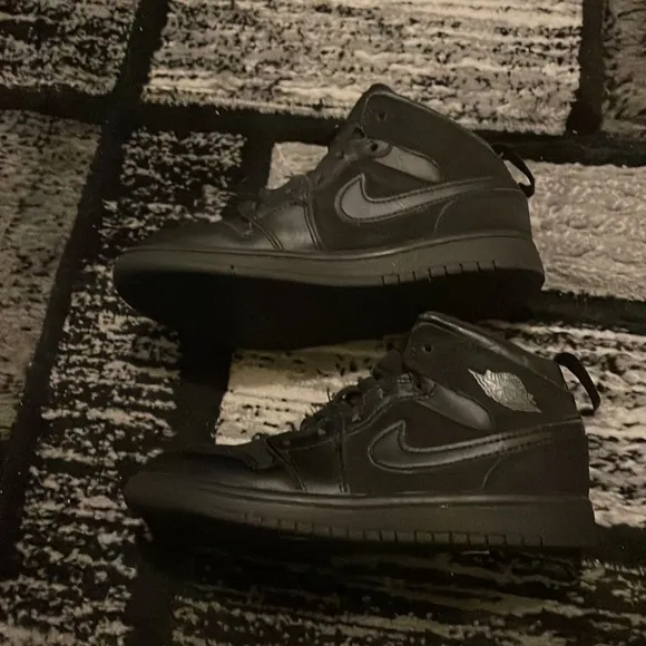 AIR JORDAN 1 MID PS 'BLACK DARK GREY'- preschool sneakers- size 12.5