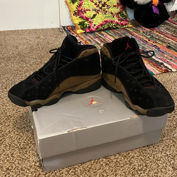 Air Jordan 13 Retro men’s size 11 black gym red-light olive  sneakers shoes