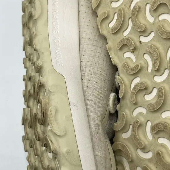 Allbirds Trail Runners SWT Sz 9.5 Cream Hiking Running Walking Shoe
