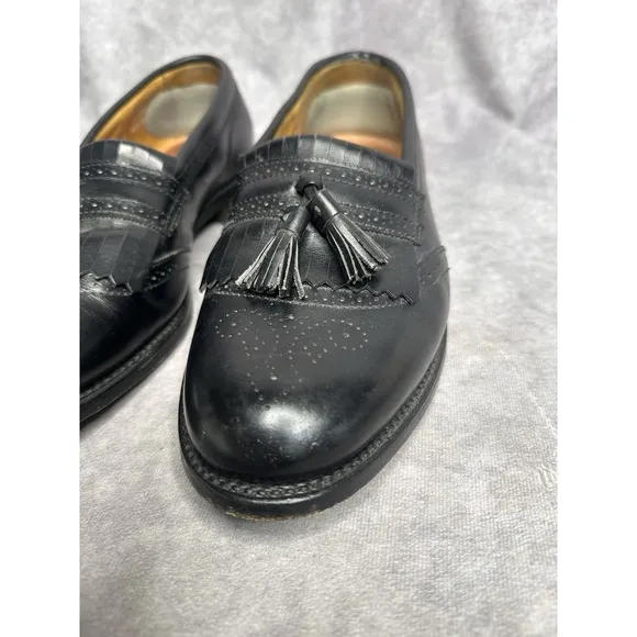 Allen Edmonds Shoes Mens 10 B  Bridgeton Black Leather Kiltie Tassel Loafer