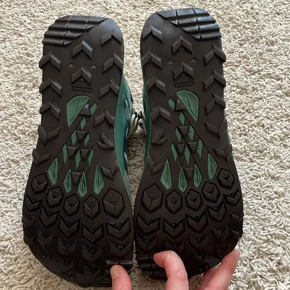 Almost new Altra Lone Peak All Weather Mid-2 boots
