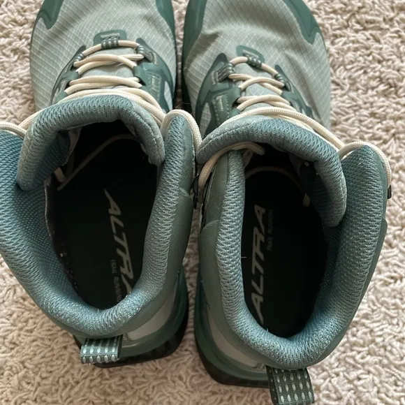 Almost new Altra Lone Peak All Weather Mid-2 boots