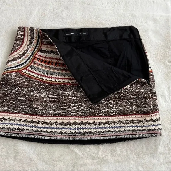 Amazing Zara Woven Mini Skirt