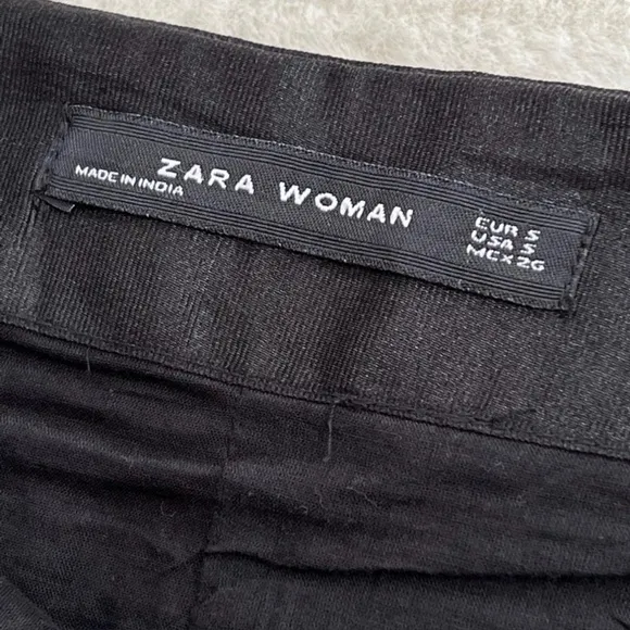 Amazing Zara Woven Mini Skirt