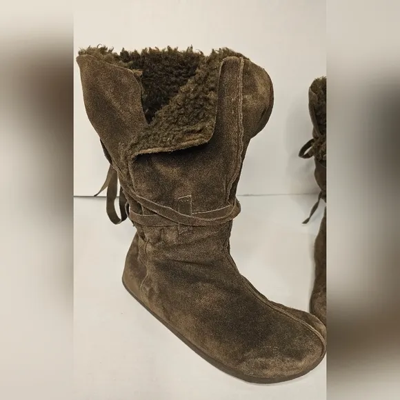 [American Eagle Outfitters] Brown Leather Calf High Boots ☆ Warm interio…