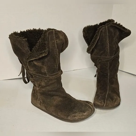 [American Eagle Outfitters] Brown Leather Calf High Boots ☆ Warm interio…
