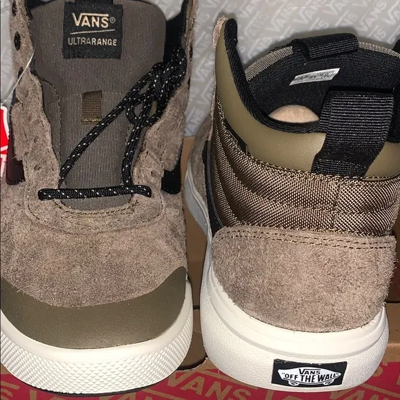 &gt;Ⓜ️ULTRARANGE HI TOP CUB ULTRA PADDED TONGUE😍.HAIRY SUEDE BRAND NEW VANS UNISEX
