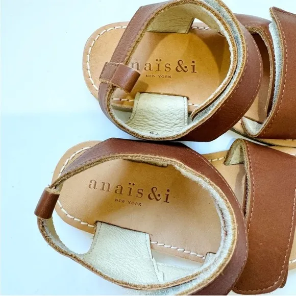 Anais &amp; I kids leather unisex summer sandals. NWT