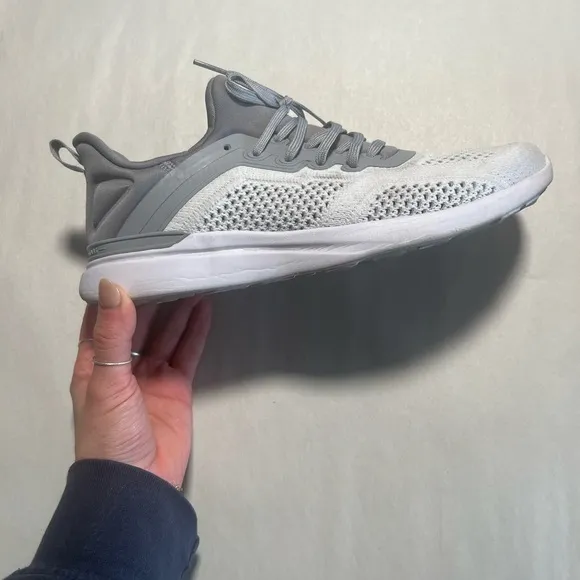 APL TechLoom Tracer Shoes - Cement Grey and White -  Size 9.5