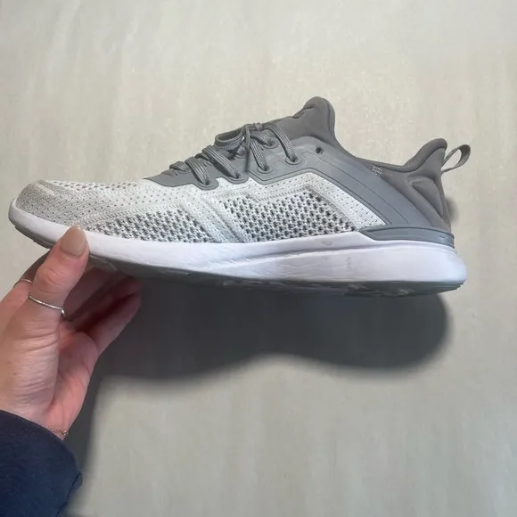 APL TechLoom Tracer Shoes - Cement Grey and White -  Size 9.5