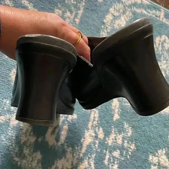 Ariat leather tassel wedge mules 8.5