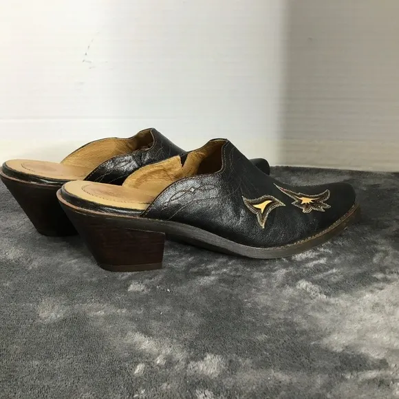 Ariat Womens Size 8.5B Black &amp; Tan Leather Slip On With Cut Outs Mules Retro