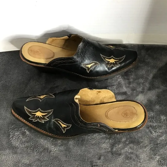 Ariat Womens Size 8.5B Black &amp; Tan Leather Slip On With Cut Outs Mules Retro