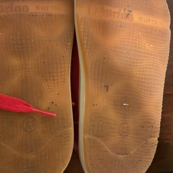 Baby naturino leather shoe’s size 23 in USA 7
