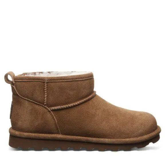 Bearpaw Alyssa Youth (Iced Coffee). Brand New. Kids Size: 13 &amp; 1.