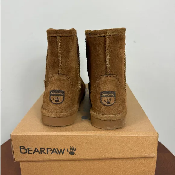 Bearpaw Little Boys' Brady Genuine Shearling Lined Suede Boot Size 13