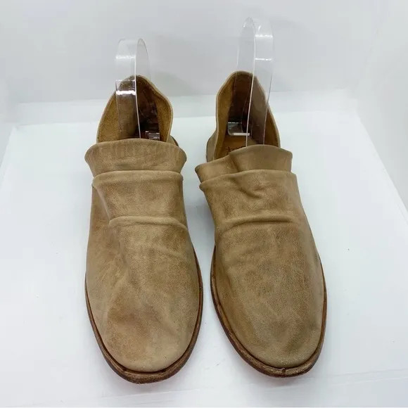 BEEK Puffin Leather SLIP ON BOOTIES SHOES 10
