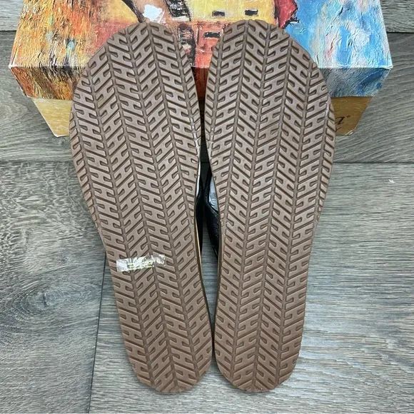 Bella Vita Cov-Italy Thong Sandal (Women's) New In Box