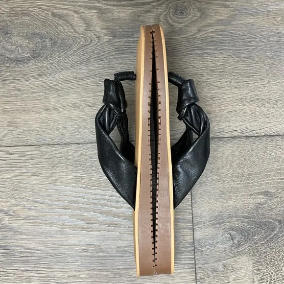 Bella Vita Cov-Italy Thong Sandal (Women's) New In Box