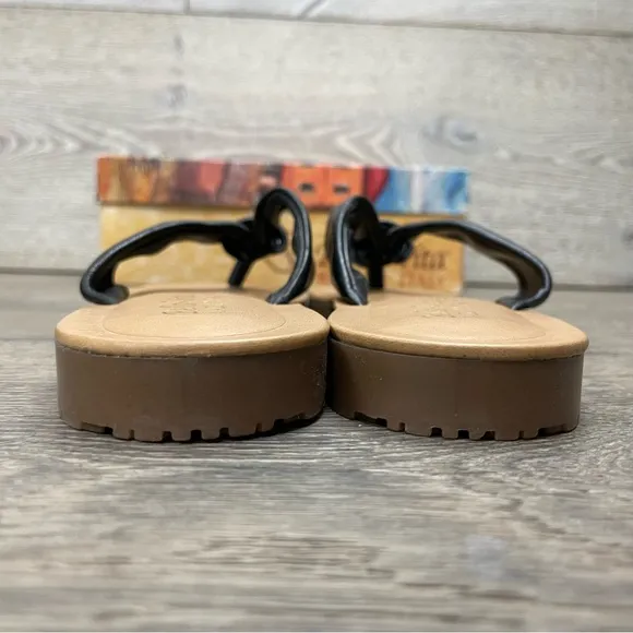Bella Vita Cov-Italy Thong Sandal (Women's) New In Box