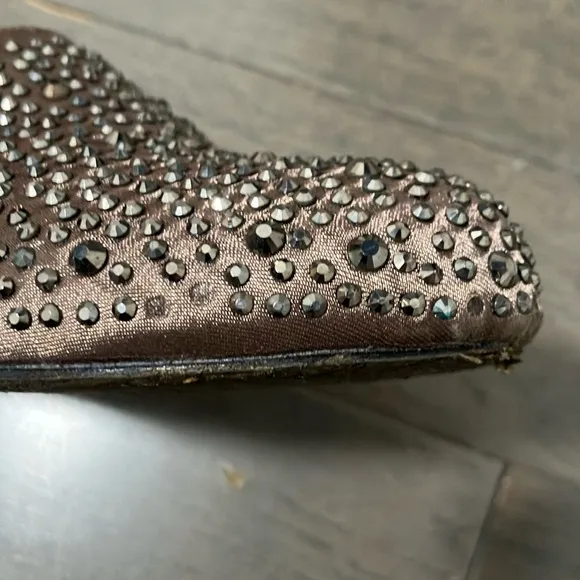 Beverly Feldman Rhinestone Covered Shoes Size 6