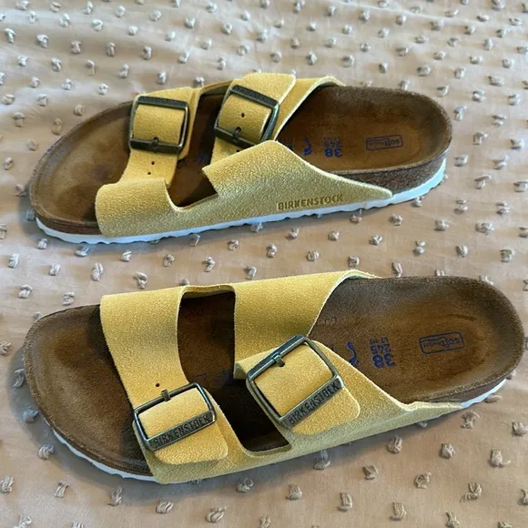 Birkenstock Arizona in Mustard - Size 38