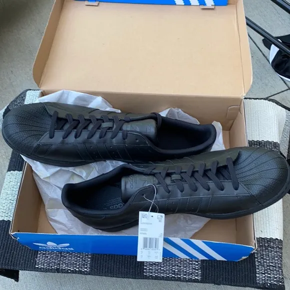 Black adidas Originals Men's Superstar Shoes‎ Sneaker