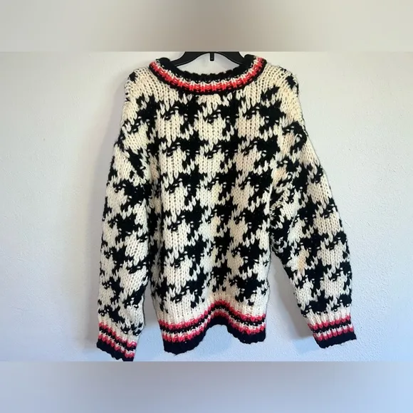 [BLANKNYC] Womens Houndstooth Pullover Knit Sweater