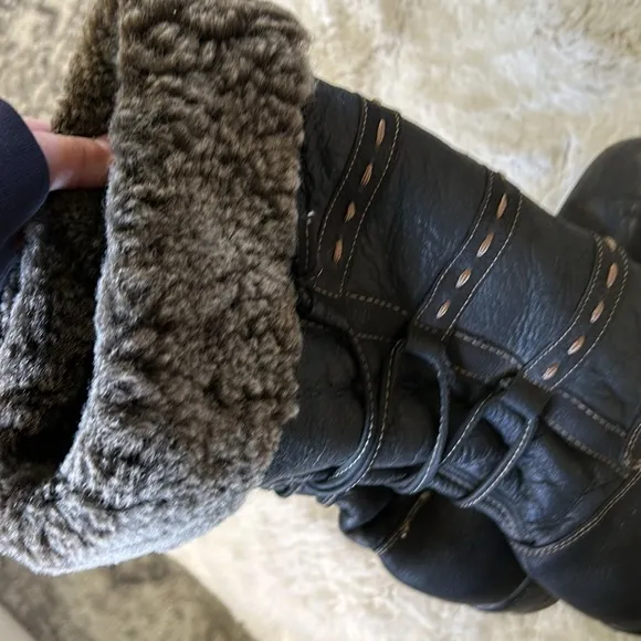 BLONDO LEATHER &amp; SHEARLING BOOTS 9.5