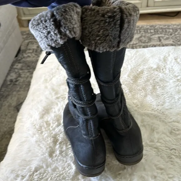 BLONDO LEATHER &amp; SHEARLING BOOTS 9.5