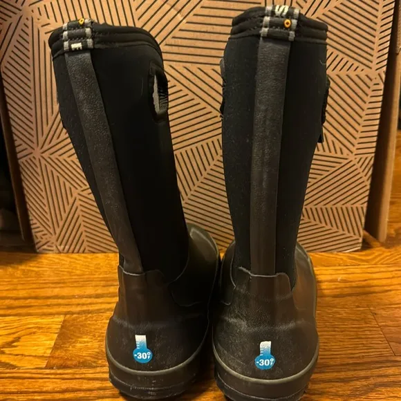 Bogs cold weather waterproof pull on boots