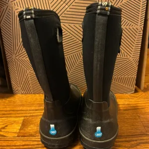 Bogs cold weather waterproof pull on boots