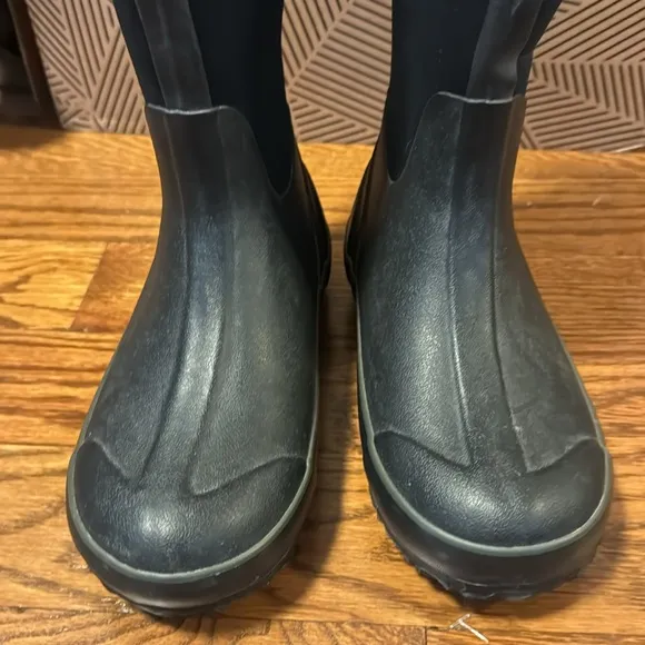 Bogs cold weather waterproof pull on boots