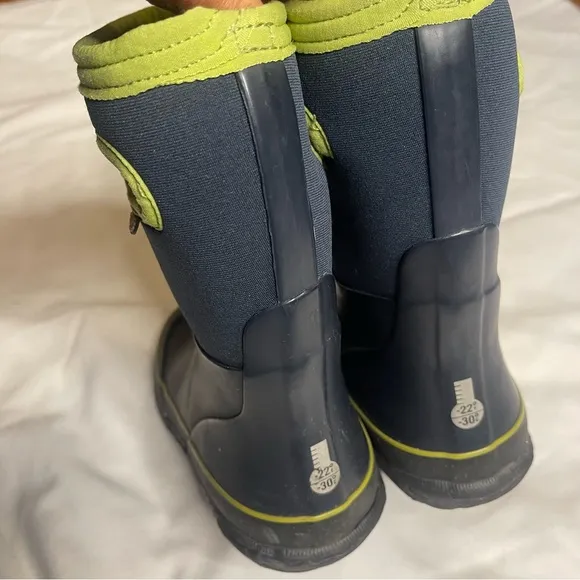 Bogs Grasp solid snow insulated rain boots